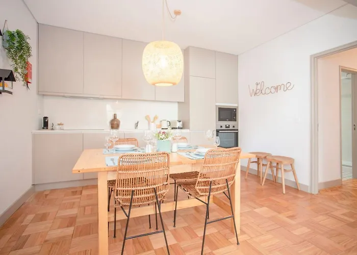 Liiiving In - Alma De Santa Catarina * Oporto