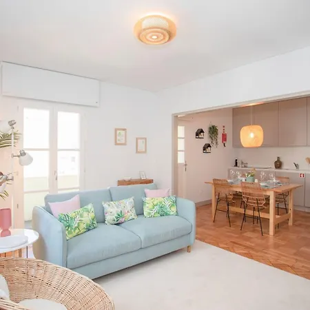 Liiiving In - Alma De Santa Catarina Oporto