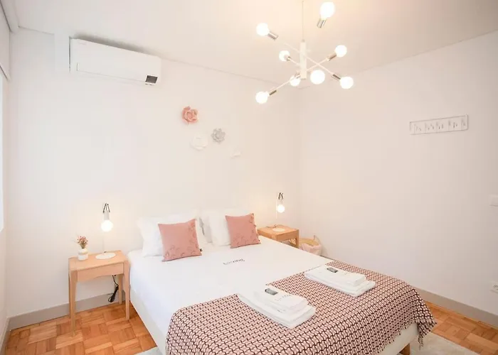 Liiiving In - Alma De Santa Catarina * Oporto